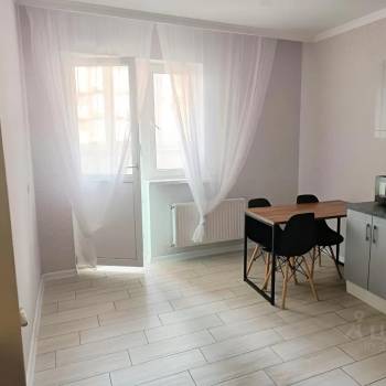 Сдается 1-комнатная квартира, 46 м²