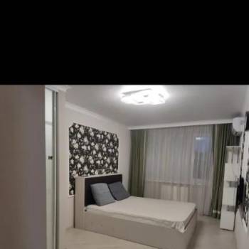 Сдается 1-комнатная квартира, 42 м²