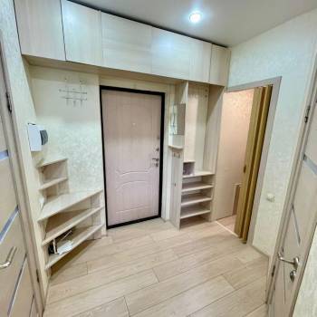 Продается 1-комнатная квартира, 44 м²