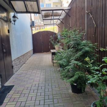Продается 1-комнатная квартира, 51 м²