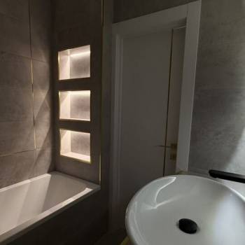 Продается 1-комнатная квартира, 47 м²