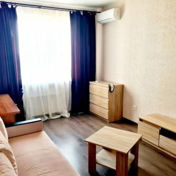 Сдается 1-комнатная квартира, 40 м²