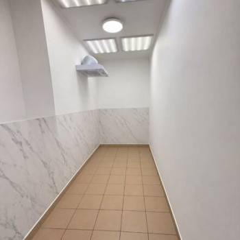 Сдается Нежилое помещение, 80 м²