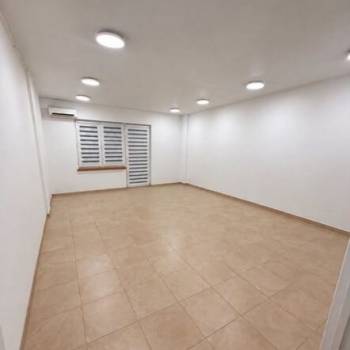 Сдается Нежилое помещение, 80 м²