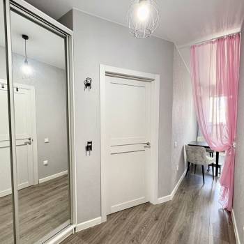 Продается 1-комнатная квартира, 39 м²