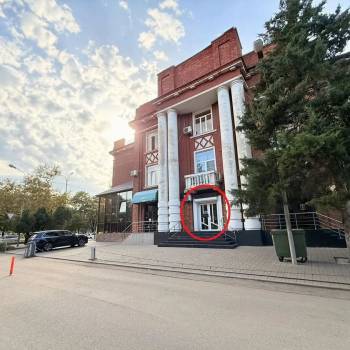 Сдается Торговое помещение, 77 м²