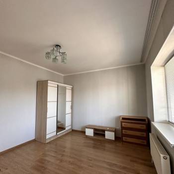 Продается 1-комнатная квартира, 37 м²