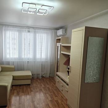 Сдается 1-комнатная квартира, 39,2 м²
