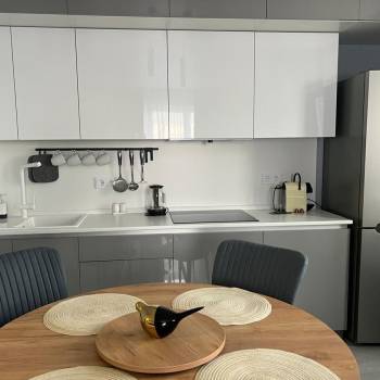 Сдается 1-комнатная квартира, 54 м²
