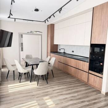 Сдается Многокомнатная квартира, 122 м²