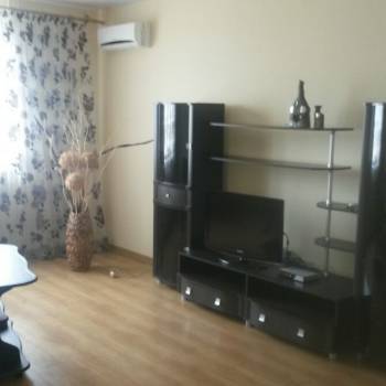 Сдается 2-х комнатная квартира, 84 м²