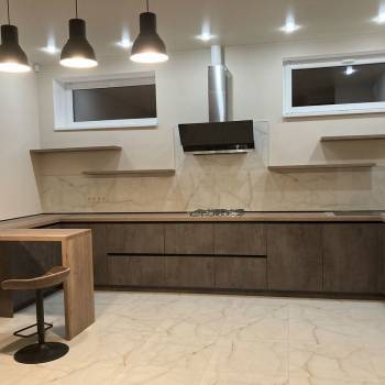 Продается Дом, 371 м²
