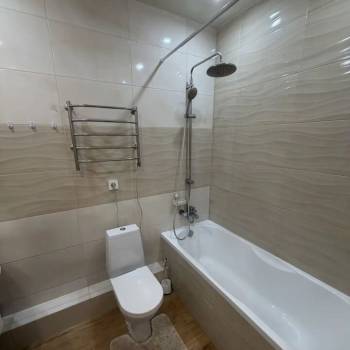 Сдается 1-комнатная квартира, 42 м²