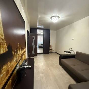 Сдается 1-комнатная квартира, 40 м²