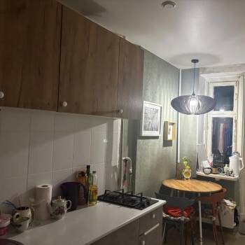Продается 1-комнатная квартира, 35 м²
