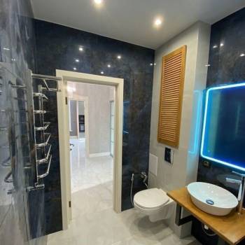 Сдается 2-х комнатная квартира, 75 м²