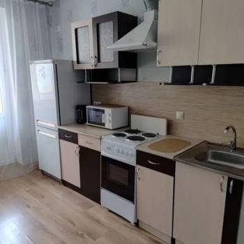 Сдается 1-комнатная квартира, 39 м²