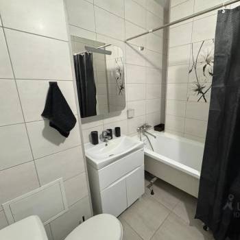 Сдается 1-комнатная квартира, 31,9 м²
