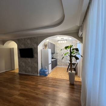 Продается 1-комнатная квартира, 45 м²