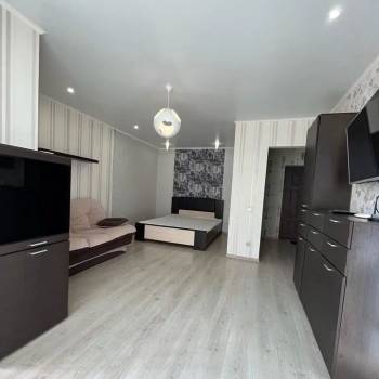 Сдается 1-комнатная квартира, 43 м²
