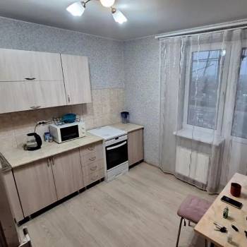 Сдается 1-комнатная квартира, 40 м²