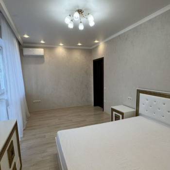 Сдается 2-х комнатная квартира, 75 м²