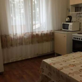 Сдается 1-комнатная квартира, 42 м²