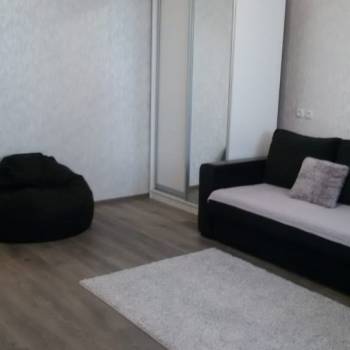Сдается 1-комнатная квартира, 38 м²
