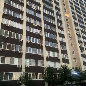 Продается 1-комнатная квартира, 40,4 м²