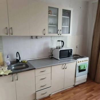 Продается 1-комнатная квартира, 37,5 м²