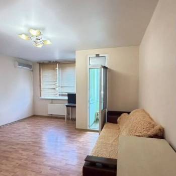 Продается 1-комнатная квартира, 42,4 м²