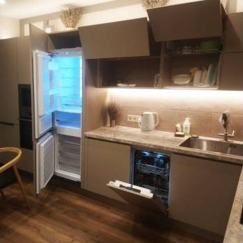 Сдается 2-х комнатная квартира, 75 м²