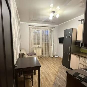 Сдается 1-комнатная квартира, 43 м²