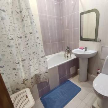 Сдается 1-комнатная квартира, 42 м²
