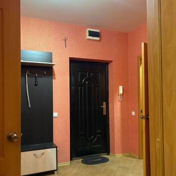 Сдается 1-комнатная квартира, 39 м²