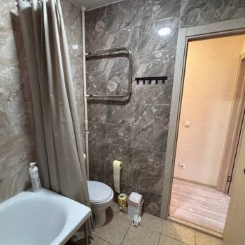 Сдается 1-комнатная квартира, 50 м²