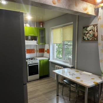 Сдается Многокомнатная квартира, 60 м²