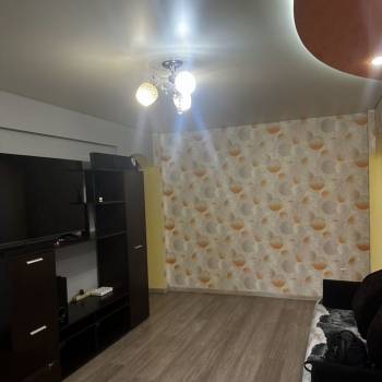 Сдается Многокомнатная квартира, 60 м²