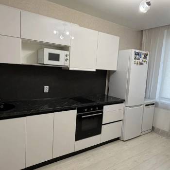 Сдается 1-комнатная квартира, 39 м²