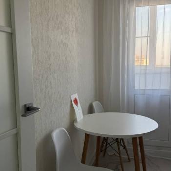 Сдается 1-комнатная квартира, 38 м²