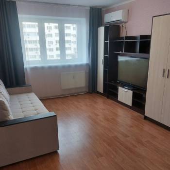 Сдается 1-комнатная квартира, 39,6 м²