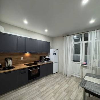 Продается 1-комнатная квартира, 39 м²