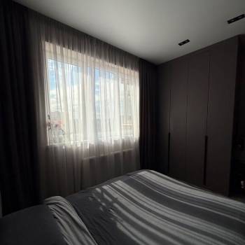 Продается 1-комнатная квартира, 42 м²