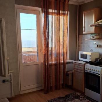 Сдается 1-комнатная квартира, 38 м²