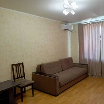 Сдается 1-комнатная квартира, 35 м²