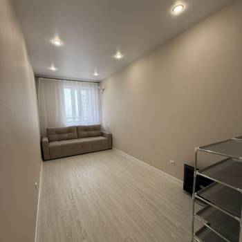 Сдается 1-комнатная квартира, 37 м²