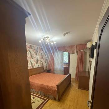 Сдается 2-х комнатная квартира, 90 м²