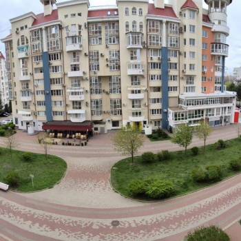 Продается 1-комнатная квартира, 43 м²