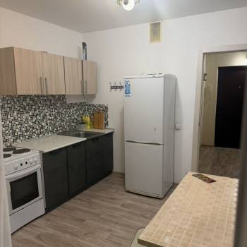 Продается 1-комнатная квартира, 36 м²
