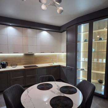 Сдается 2-х комнатная квартира, 80 м²